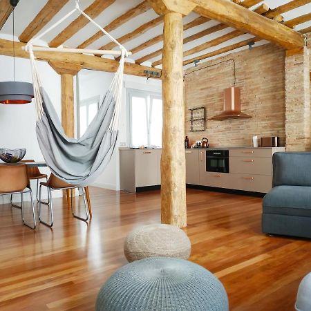 Lux Wood Loft With Air Con & Lift Apartment Логроньо Екстериор снимка