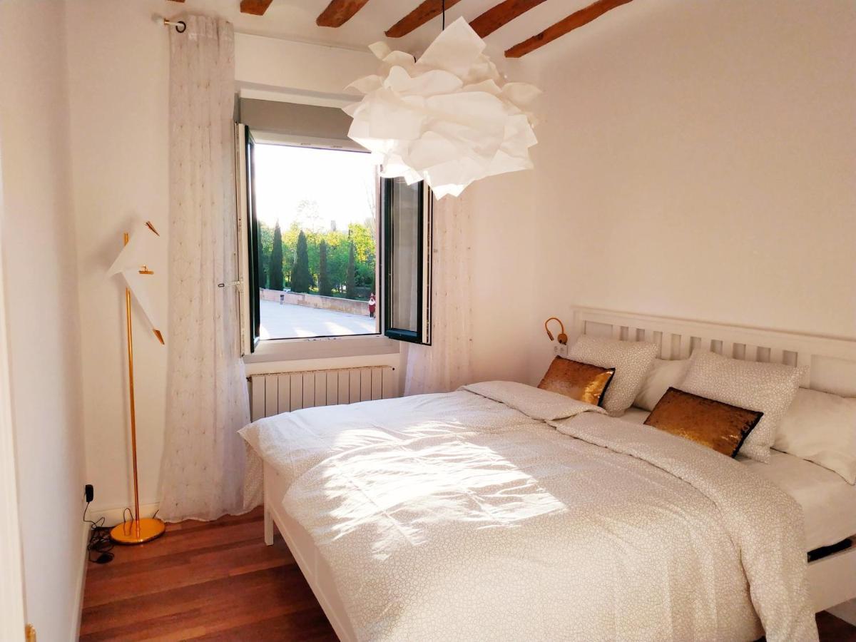 Lux Wood Loft With Air Con & Lift Apartment Логроньо Екстериор снимка