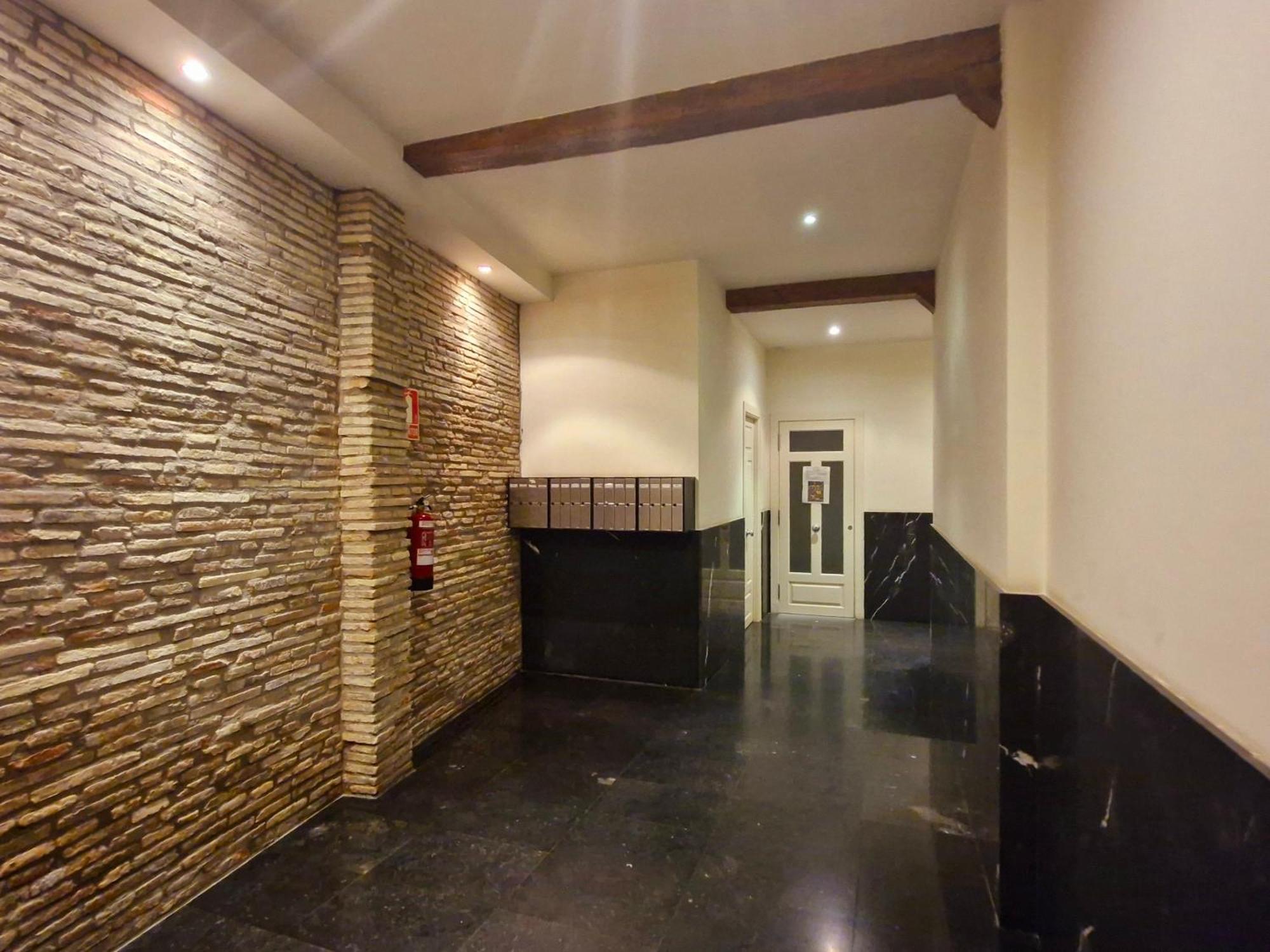 Lux Wood Loft With Air Con & Lift Apartment Логроньо Екстериор снимка